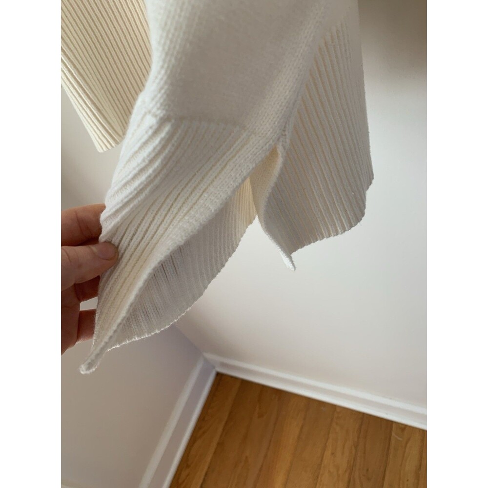 NWT LOFT Turtleneck Oversized Sweater Cream- Size Large - Picture 3 of 9